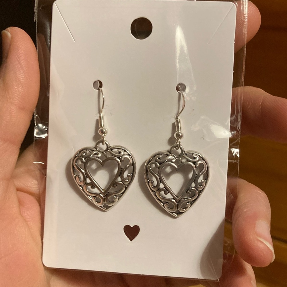 heart earrings